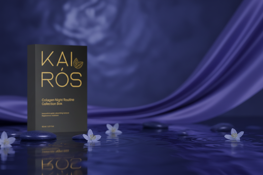 Trío Collagen Rutina de Noche GOLD Line de Kairós sobre fondo nocturno premium con tonos azules y texturas sedosas